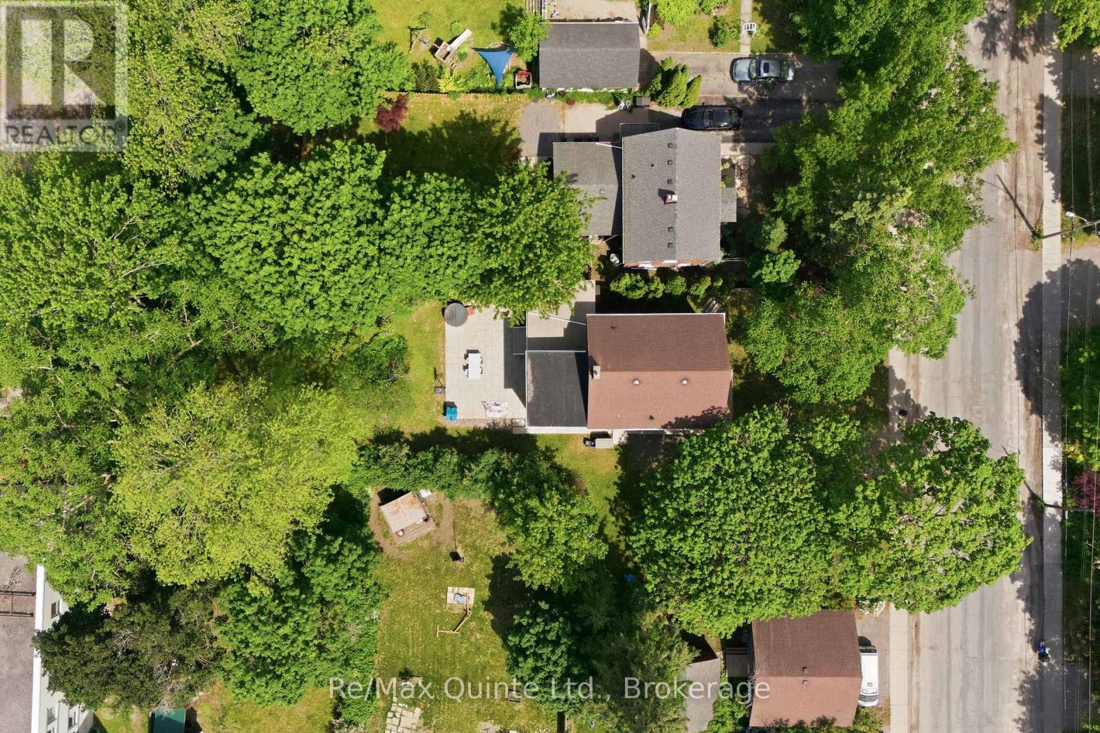 126 DUFFERIN AVENUE - 50