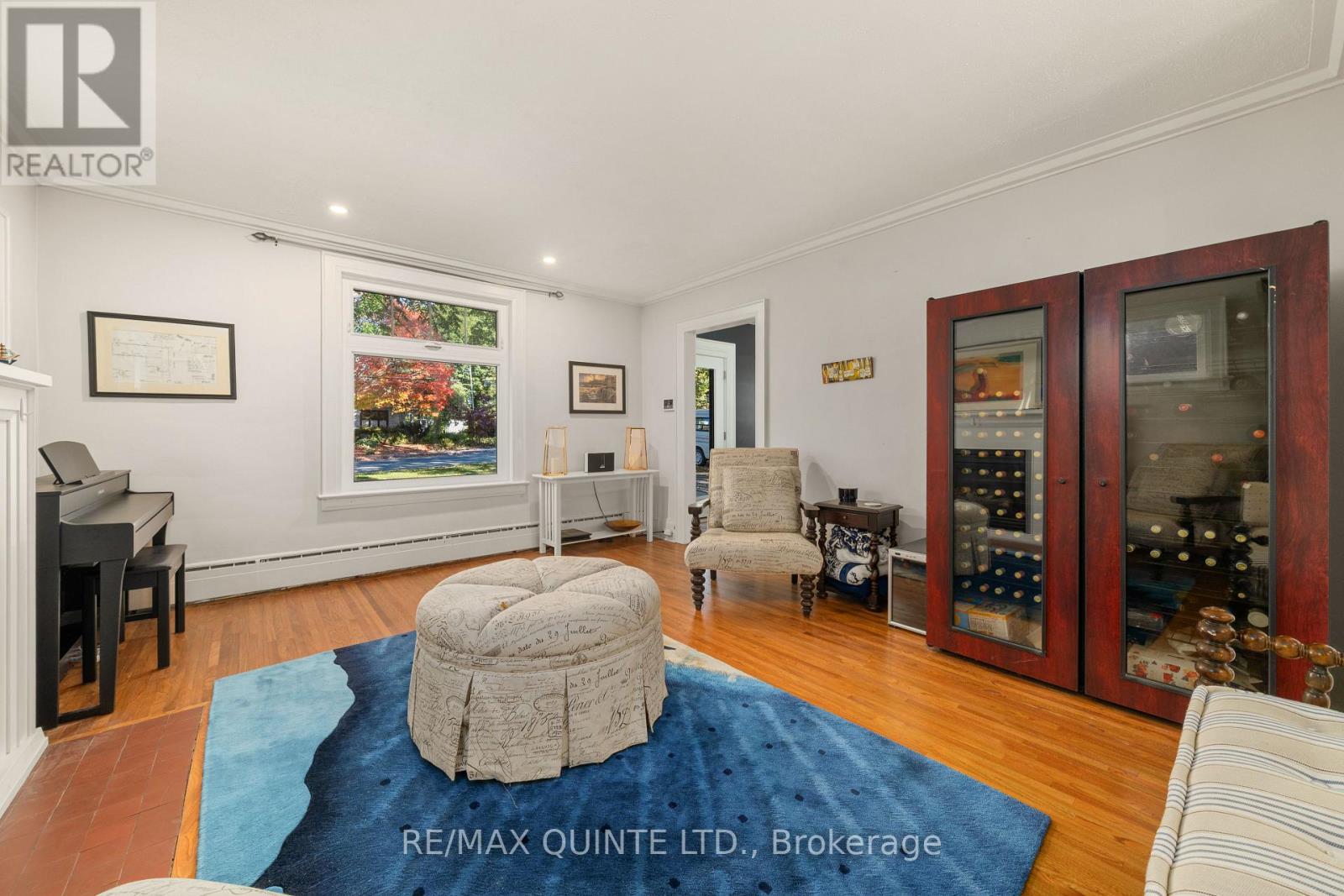 126 DUFFERIN AVENUE - 8