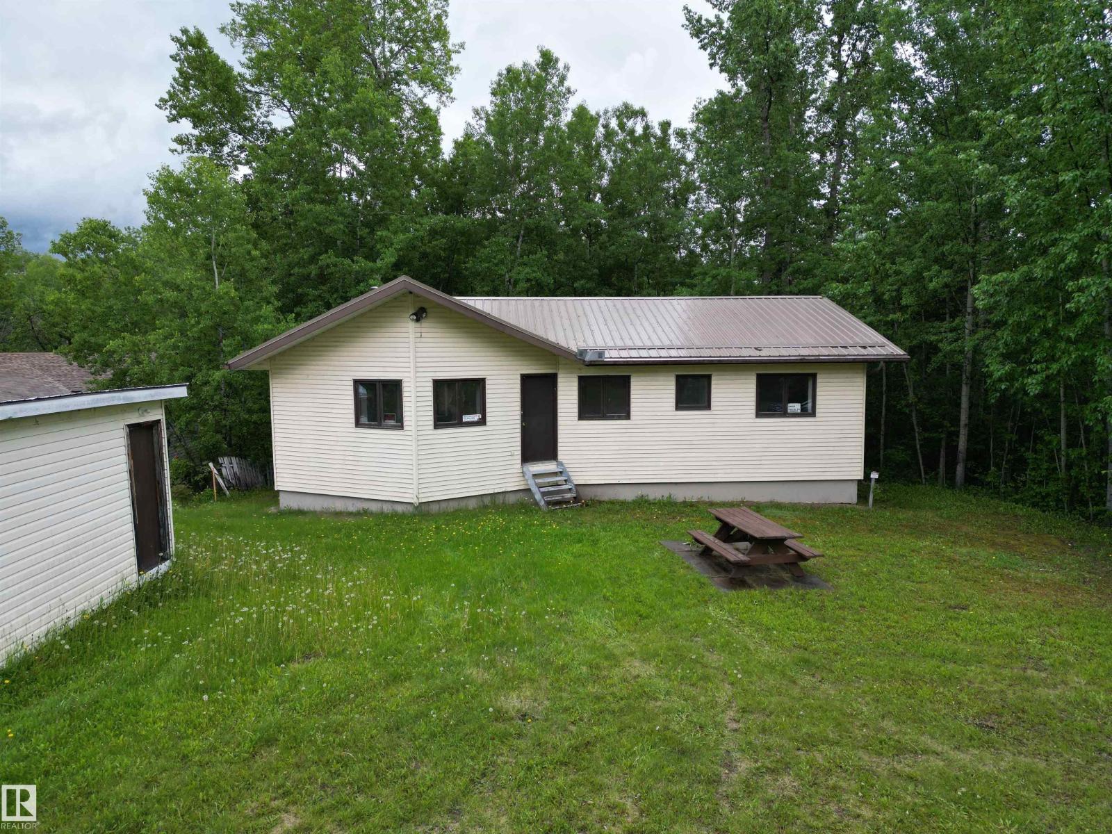 163 5415 TWP RD 594 - 3