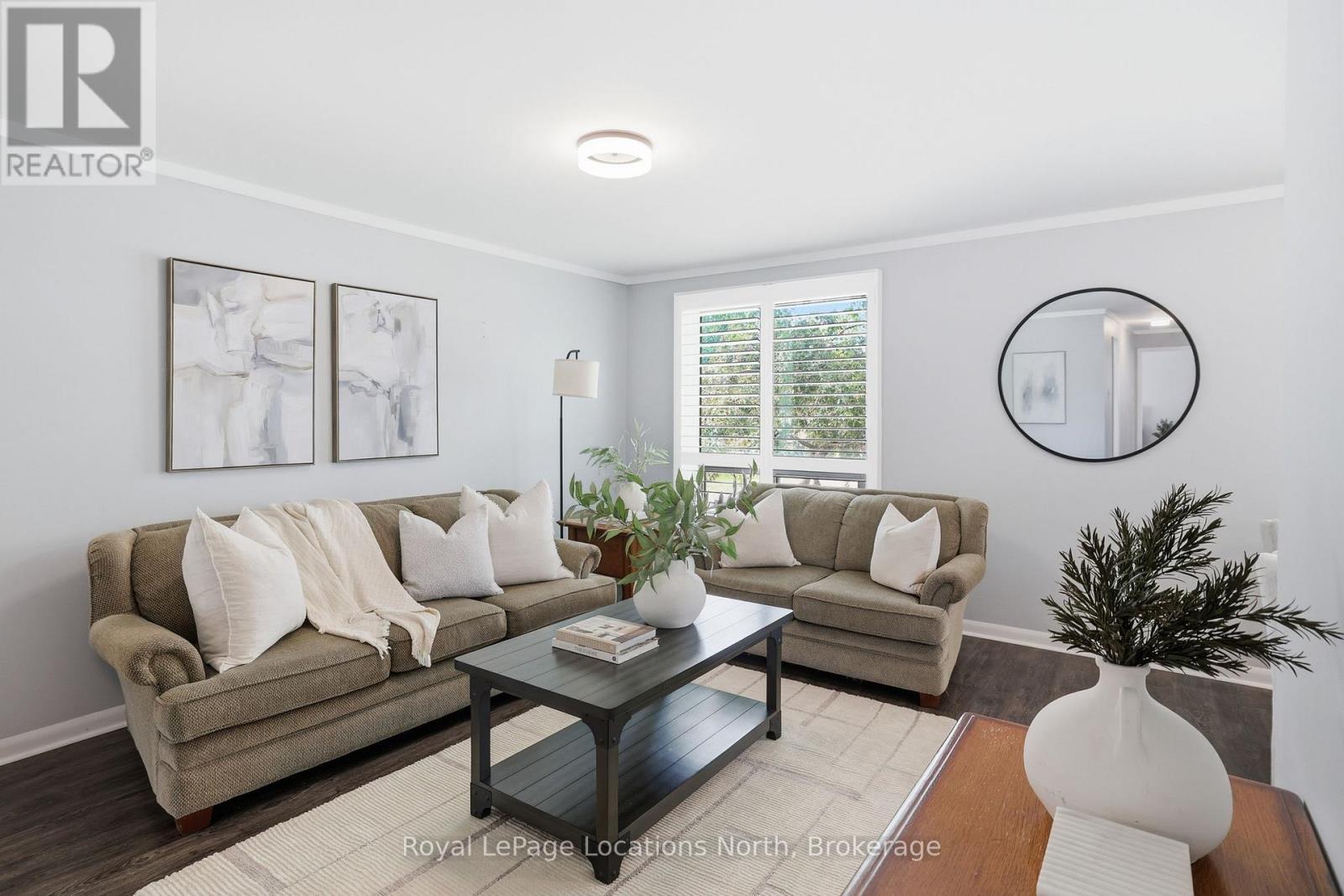 30 COURTICE CRESCENT - 5