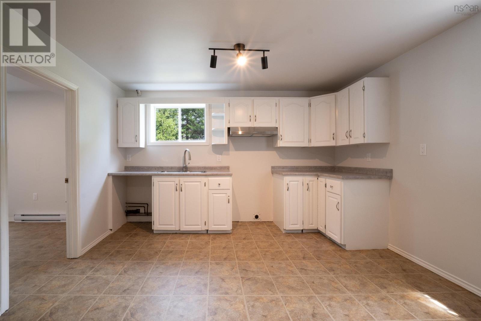 Property 29 of 40 of 98 Dorey Park Road