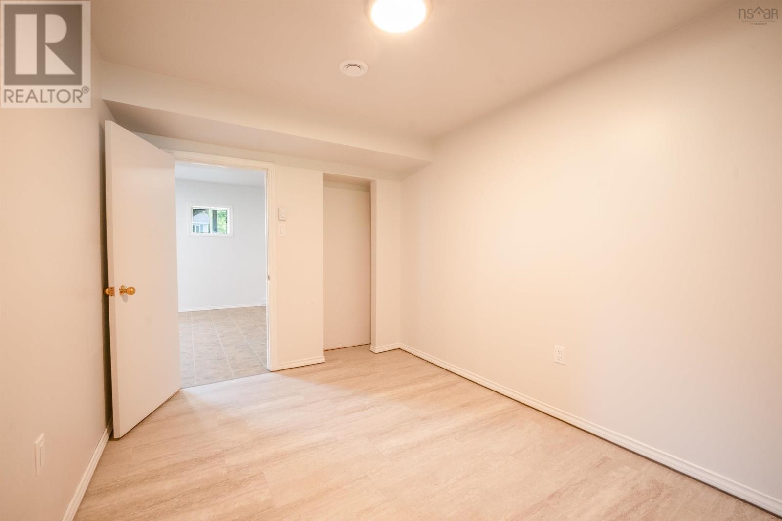 Property 33 of 40 of 98 Dorey Park Road