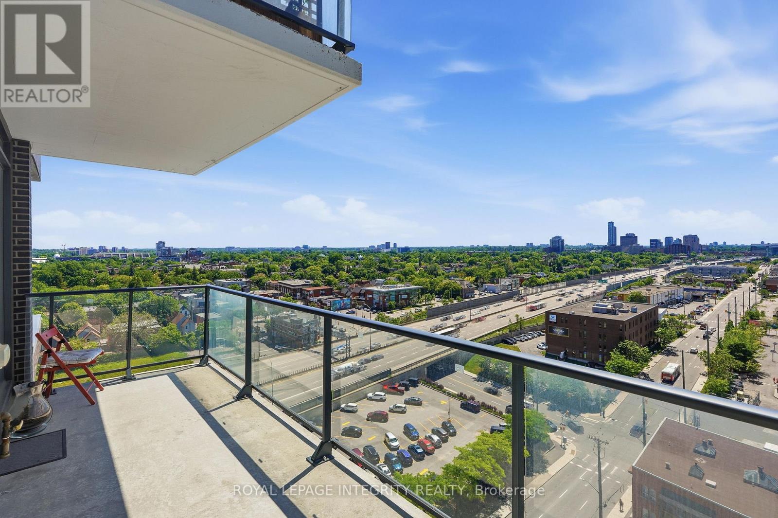 #1203 203 CATHERINE STREET - 23