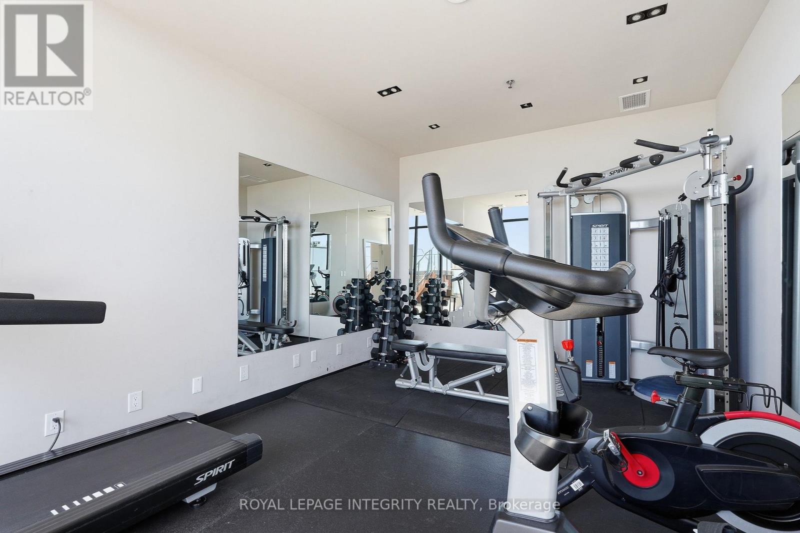 #1203 203 CATHERINE STREET - 26