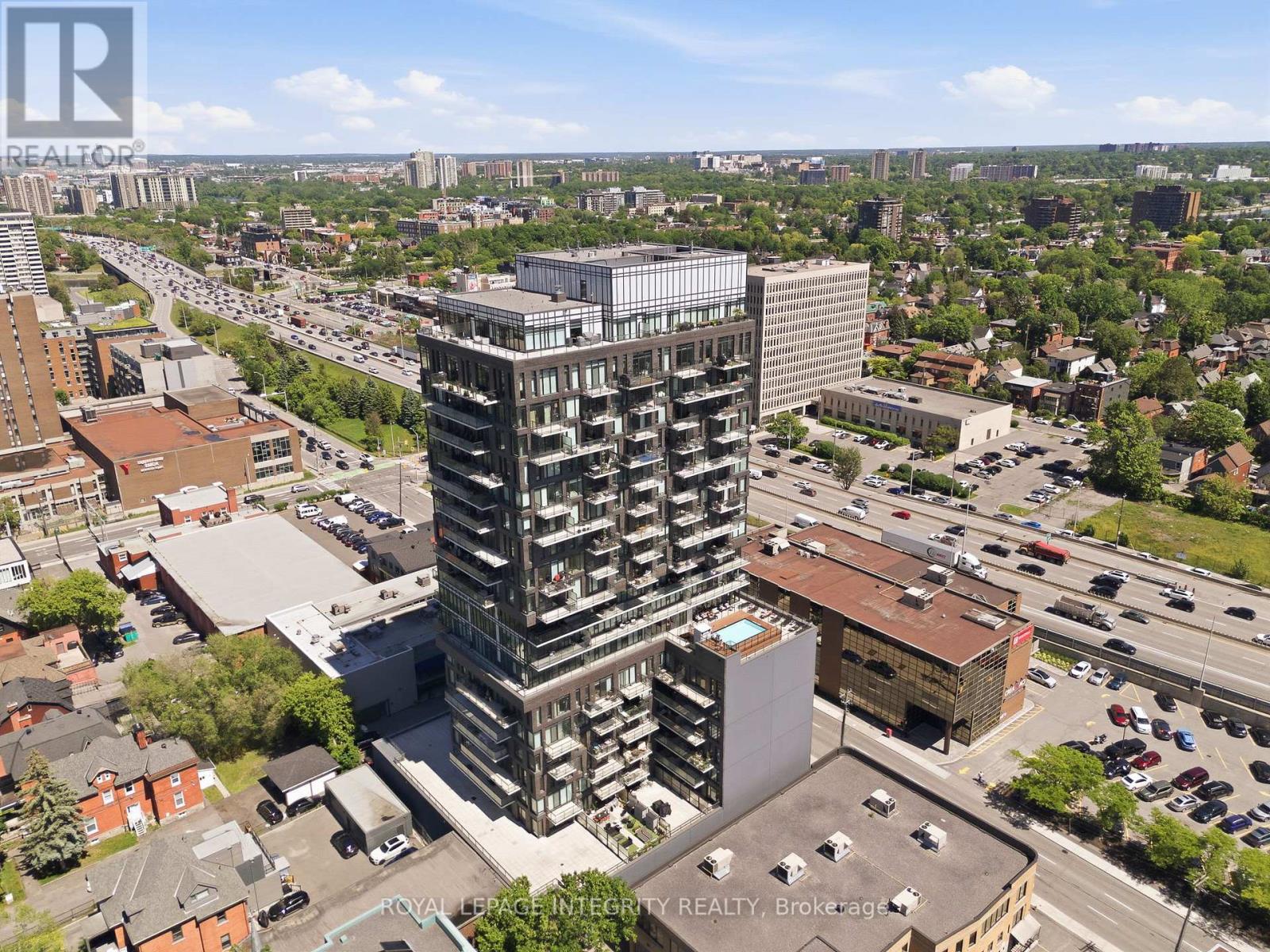 #1203 203 CATHERINE STREET - 35
