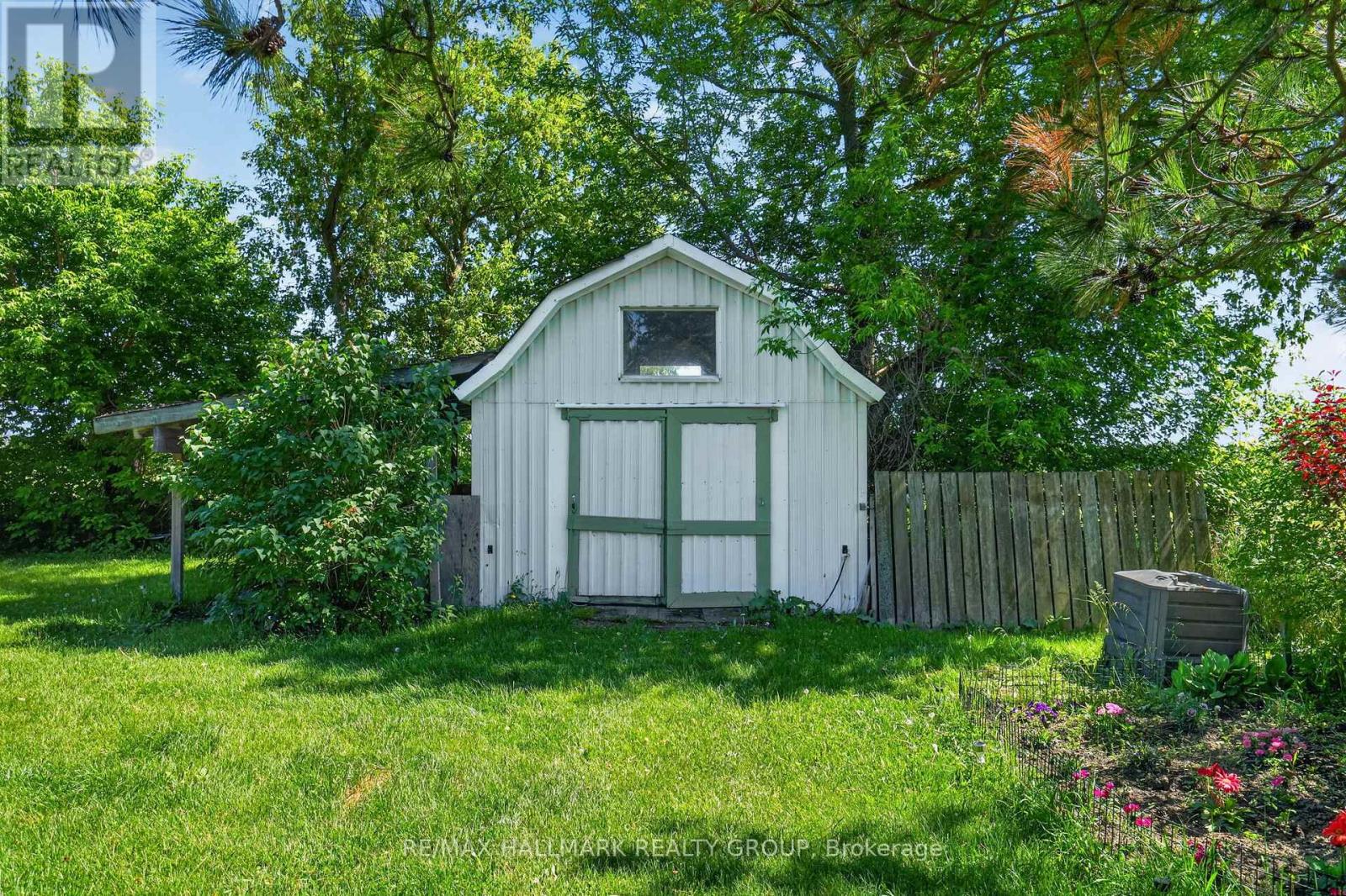 3938 LARMOURS ROAD — photo 36 of 43