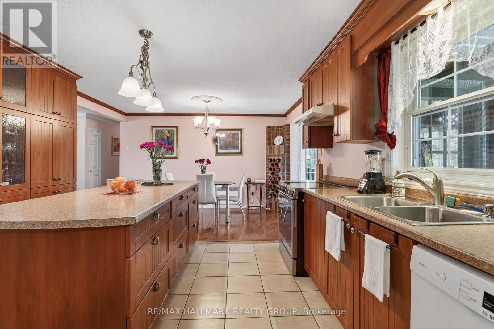 3938 LARMOURS ROAD — photo 9 of 43