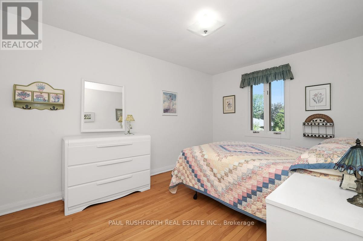 10 PRINCE ALBERT STREET — photo 16 of 28