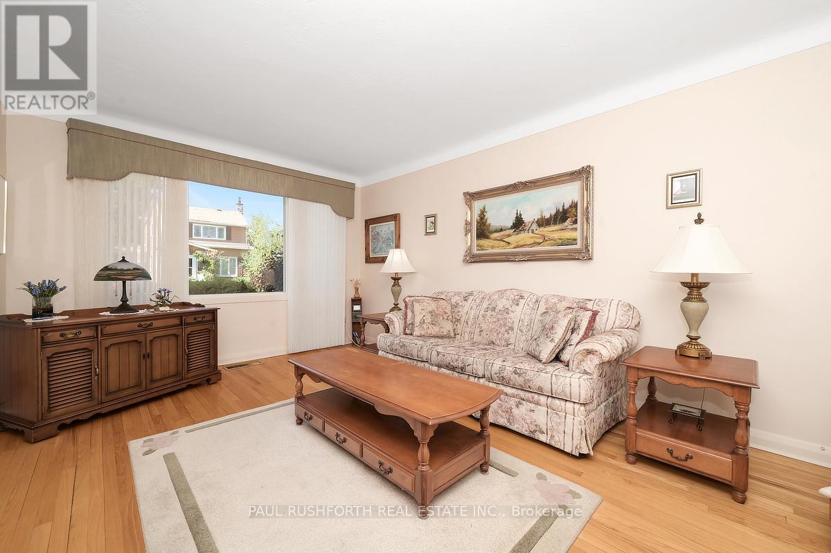 10 PRINCE ALBERT STREET — photo 5 of 28