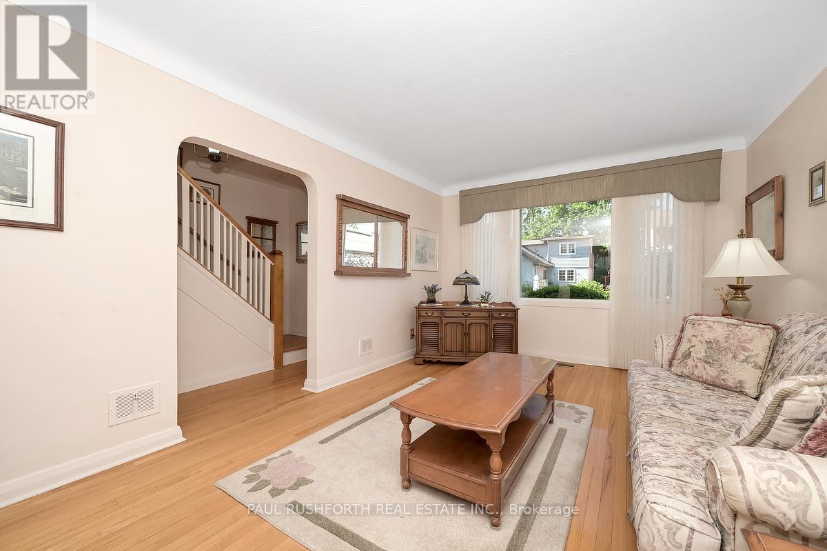 10 PRINCE ALBERT STREET — photo 6 of 28