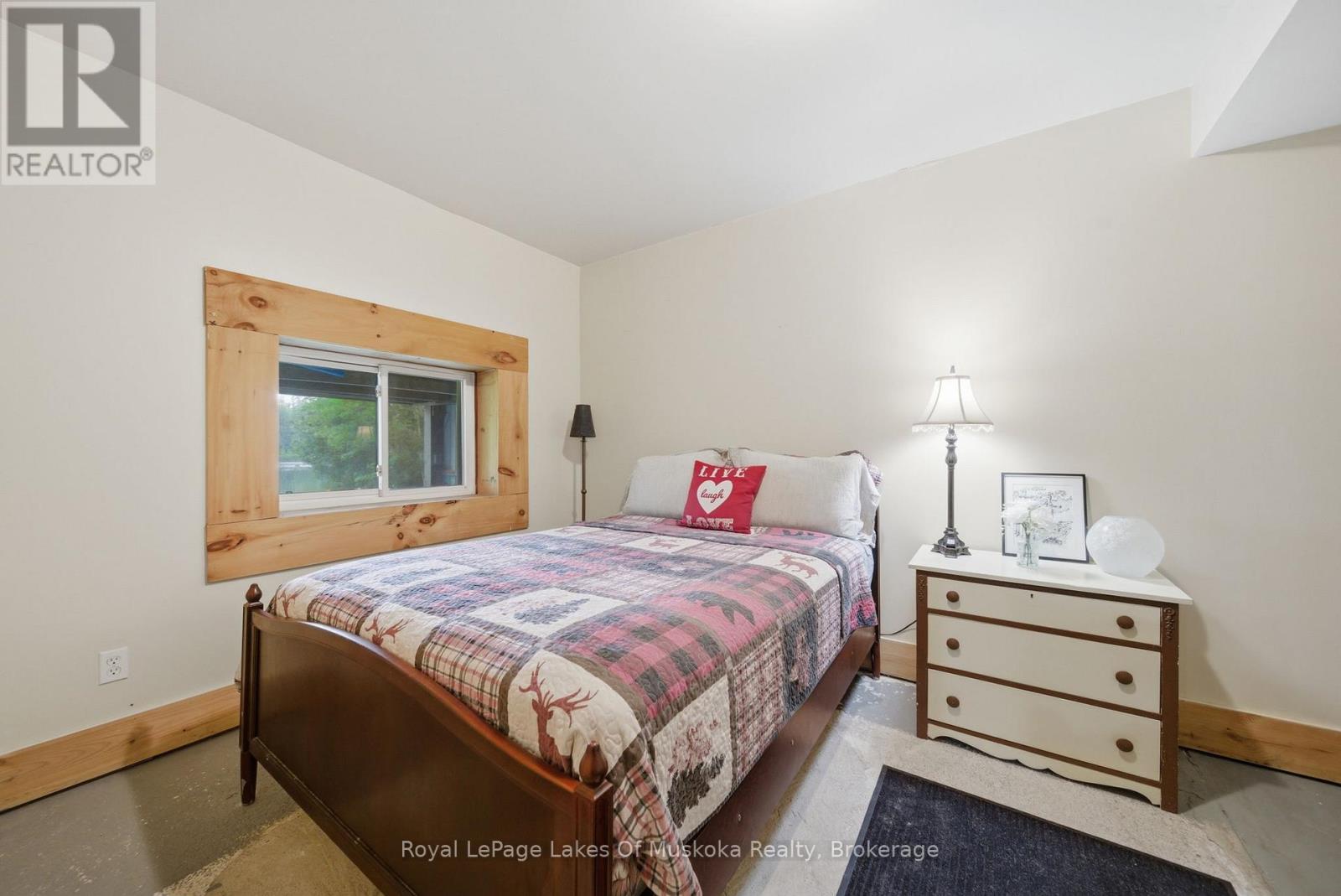 11 CAROL STREET W - 37