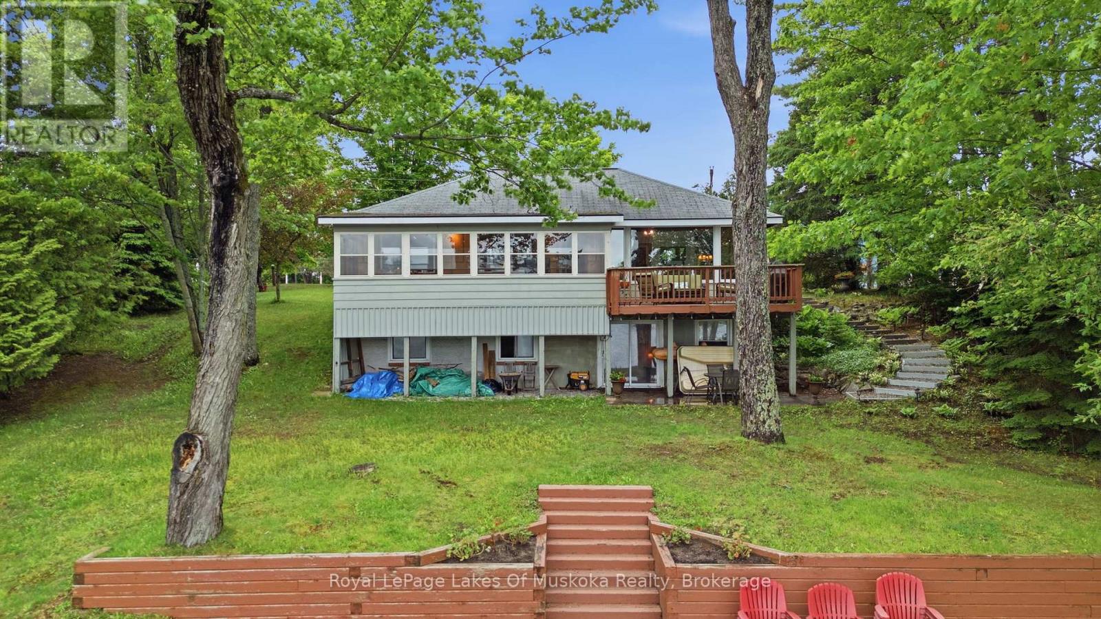 11 CAROL STREET W - 44