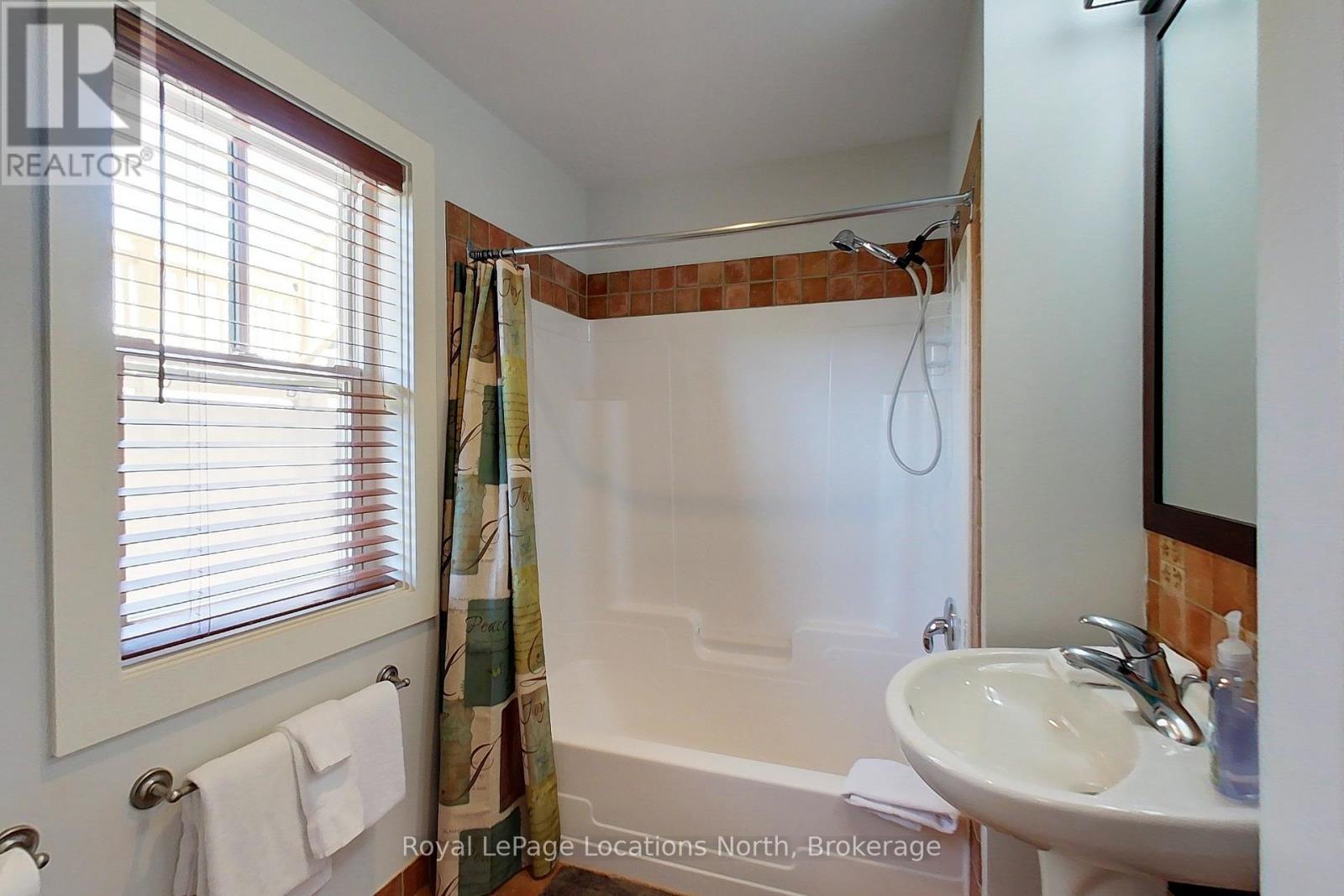 #108 115 FAIRWAY COURT - Image 21
