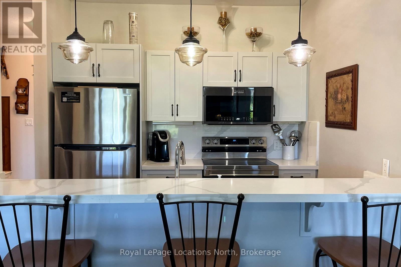 #108 115 FAIRWAY COURT - Image 6