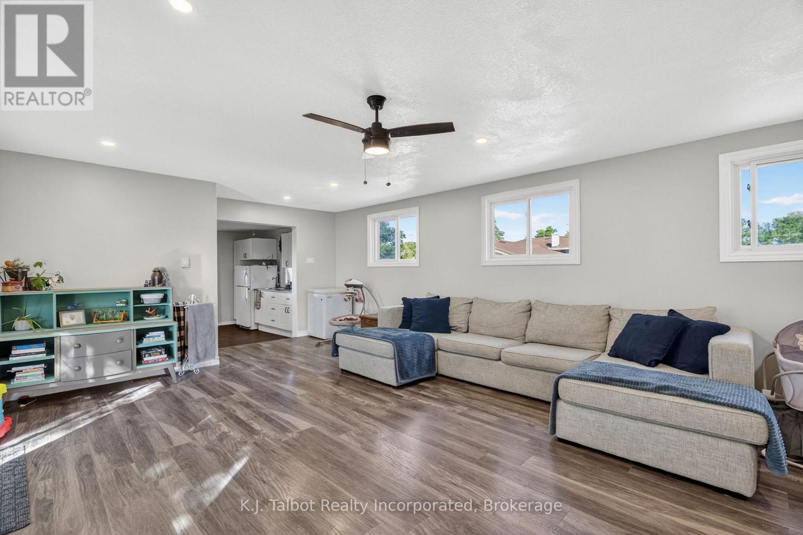 345 CAMBRIDGE STREET - 19