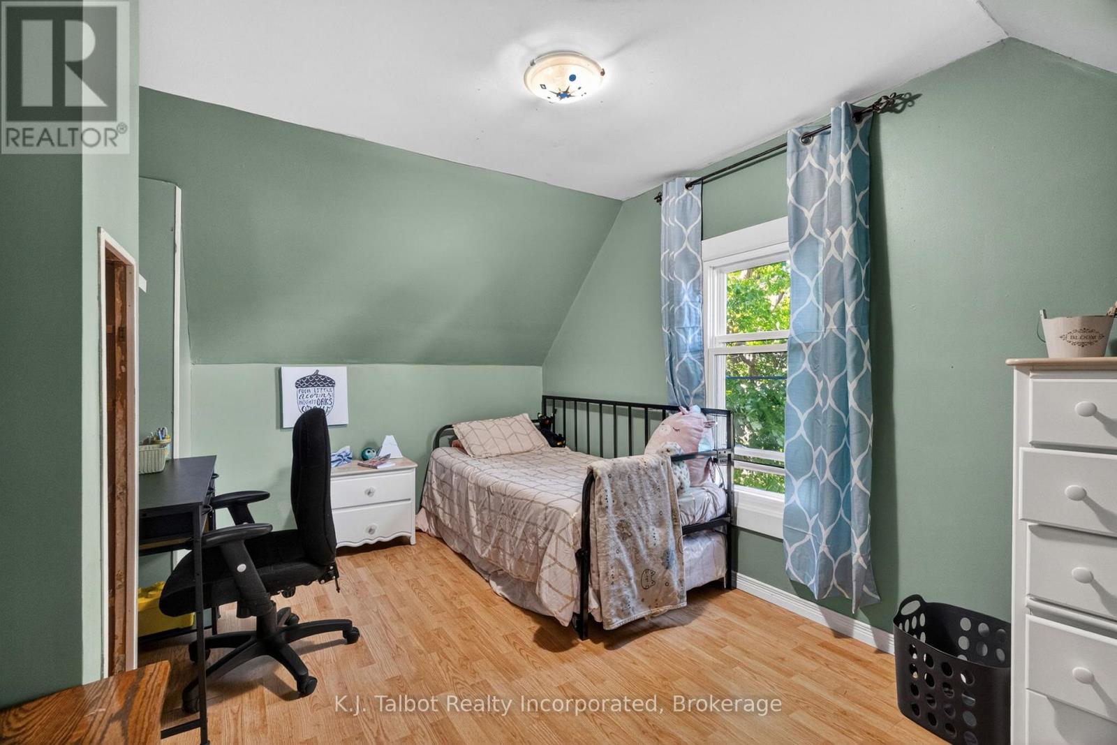 345 CAMBRIDGE STREET - 22