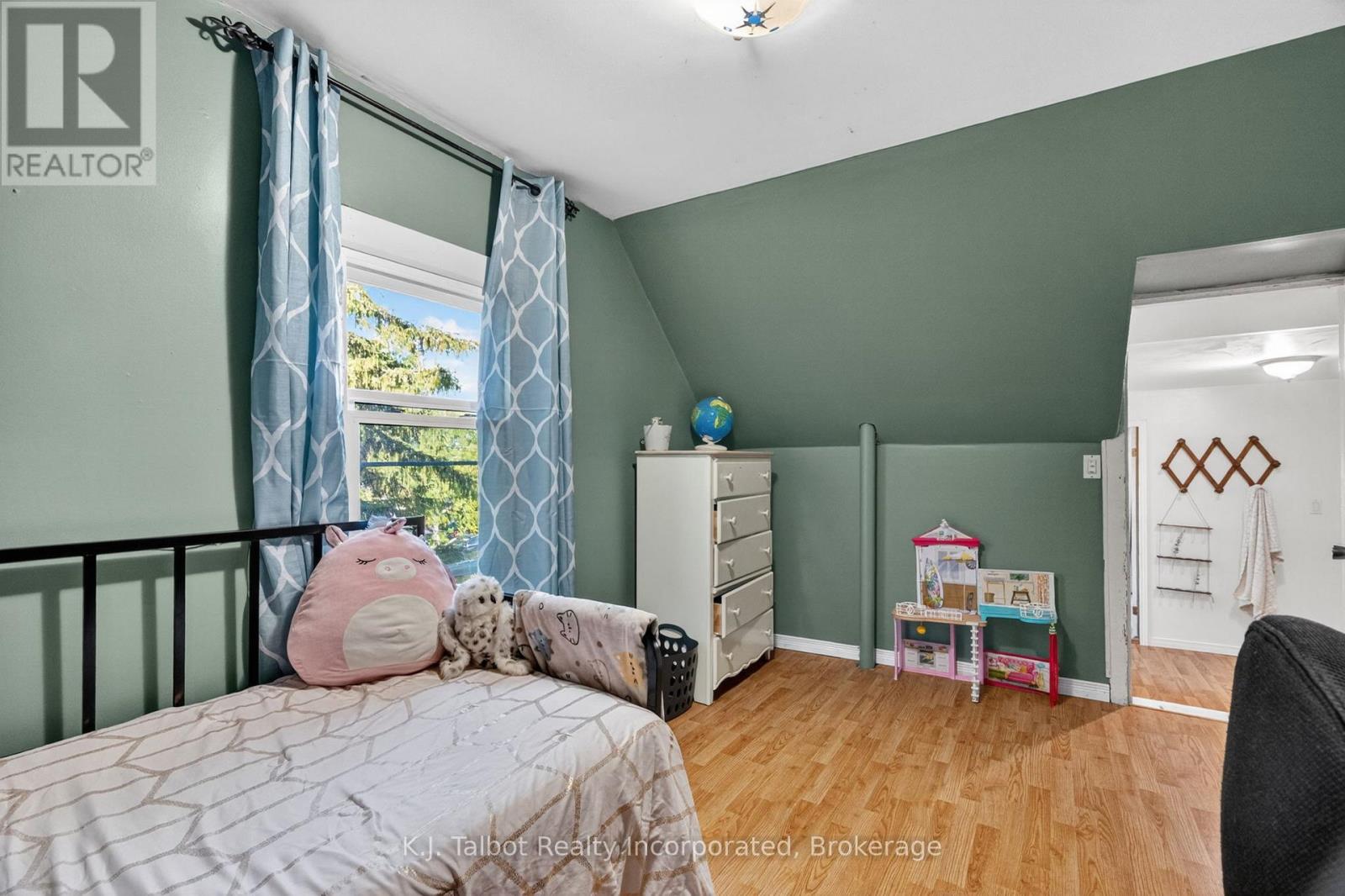 345 CAMBRIDGE STREET - 24