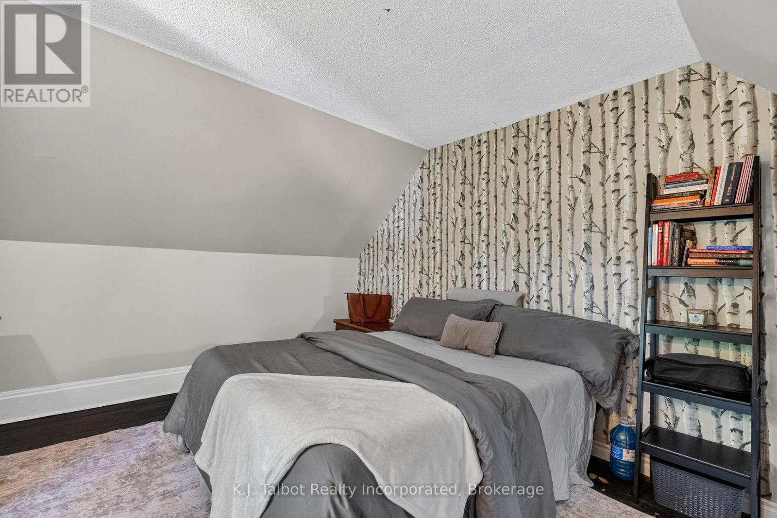 345 CAMBRIDGE STREET - 26