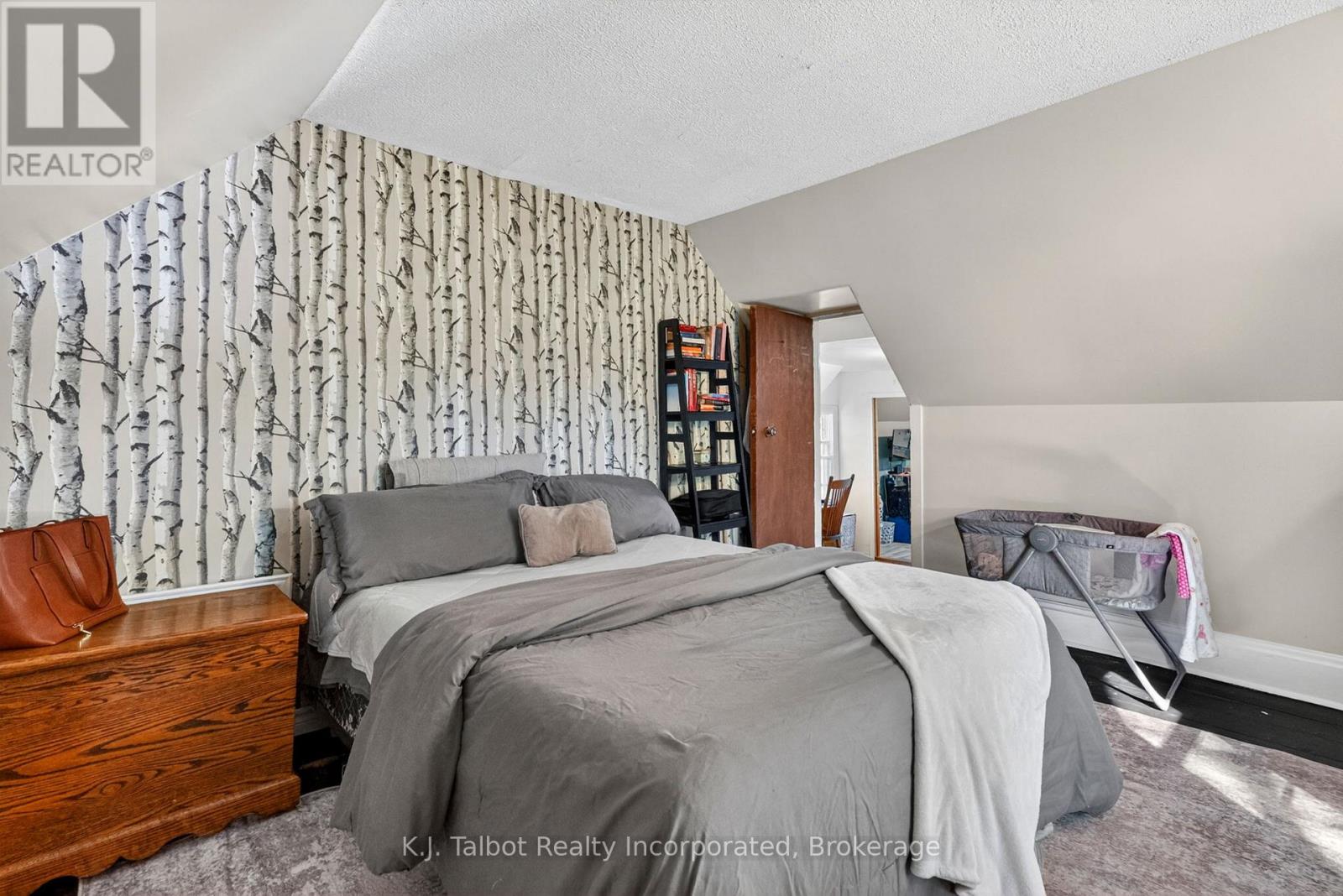 345 CAMBRIDGE STREET - 27