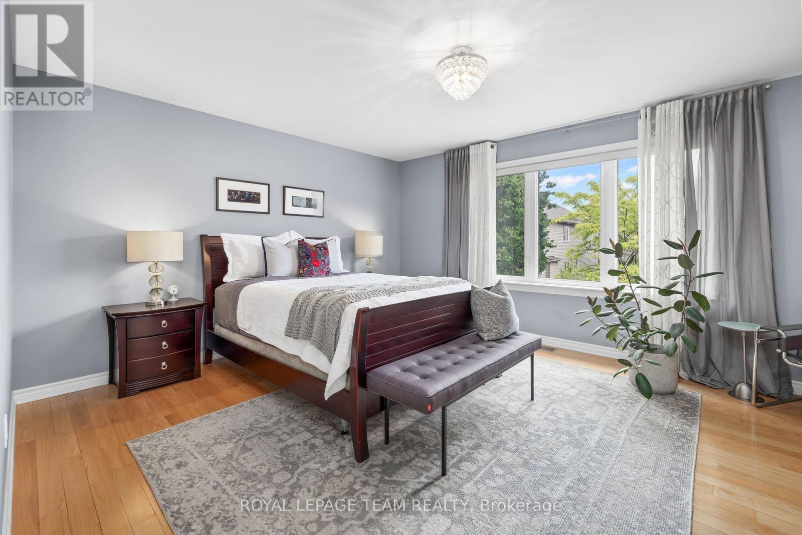 1882 MONTMÈRE AVENUE — photo 18 of 31