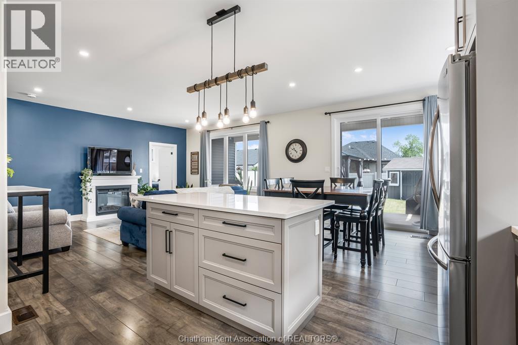 308 Davies STREET East - 4