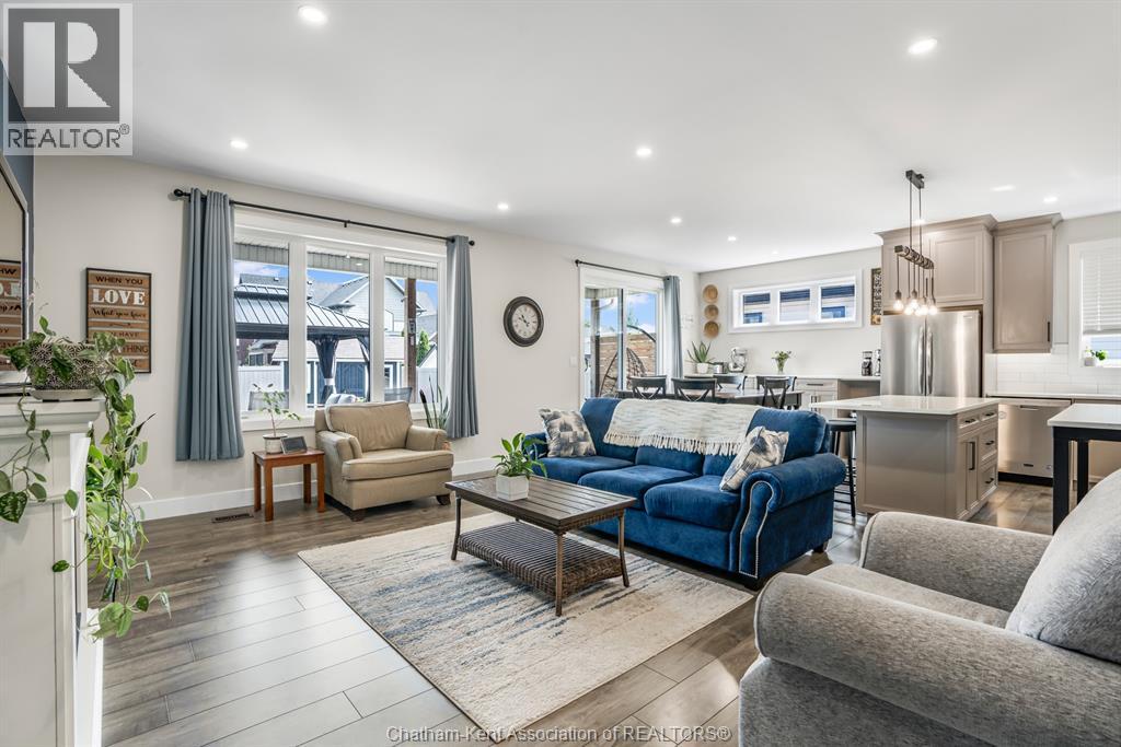 308 Davies STREET East - 9