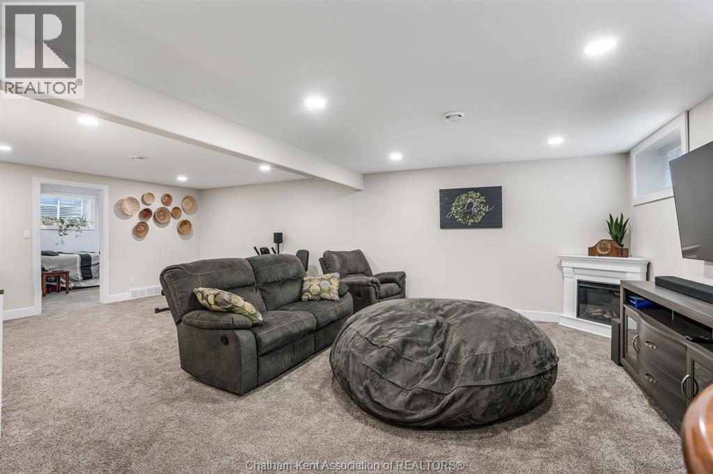 308 Davies STREET East - 22