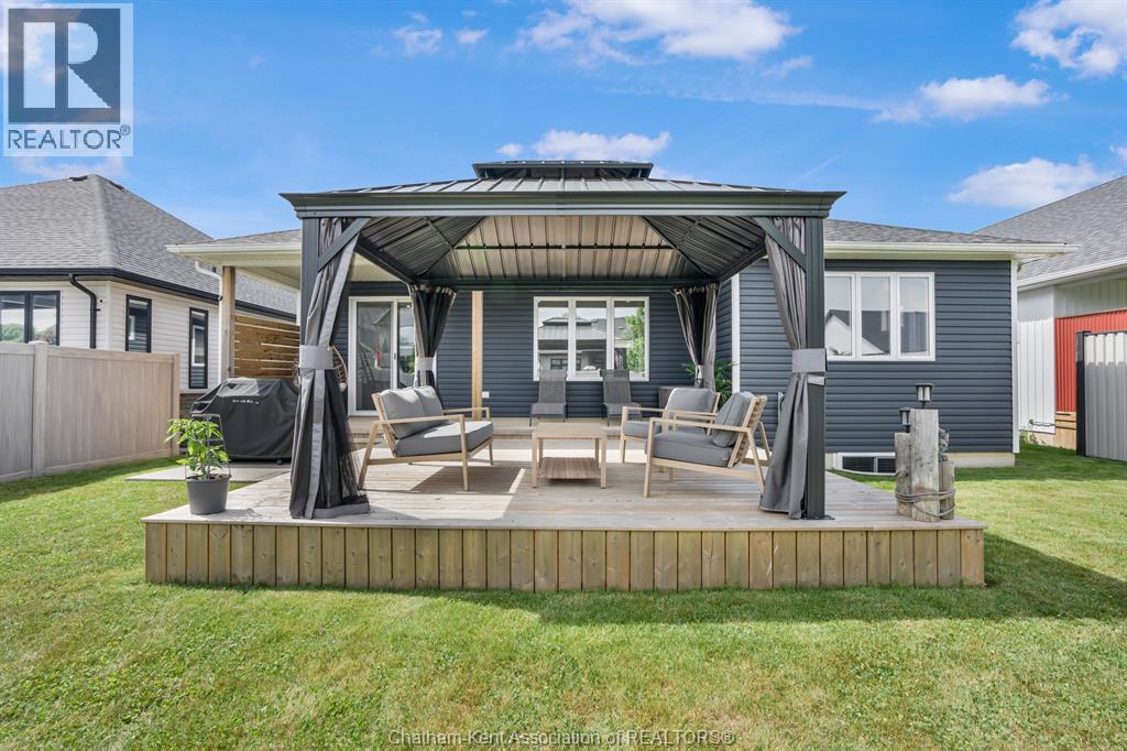 308 Davies STREET East - 2