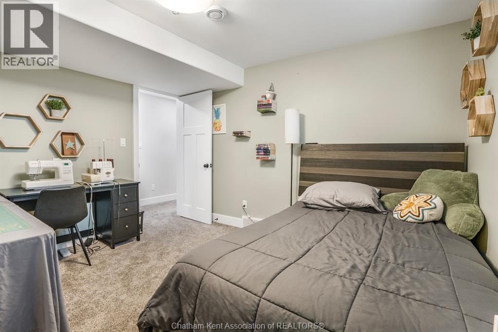 308 Davies STREET East - 25