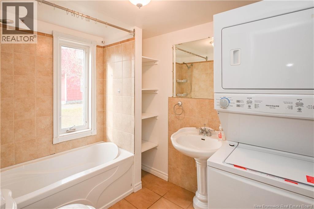 135 Degrâce Street - 27