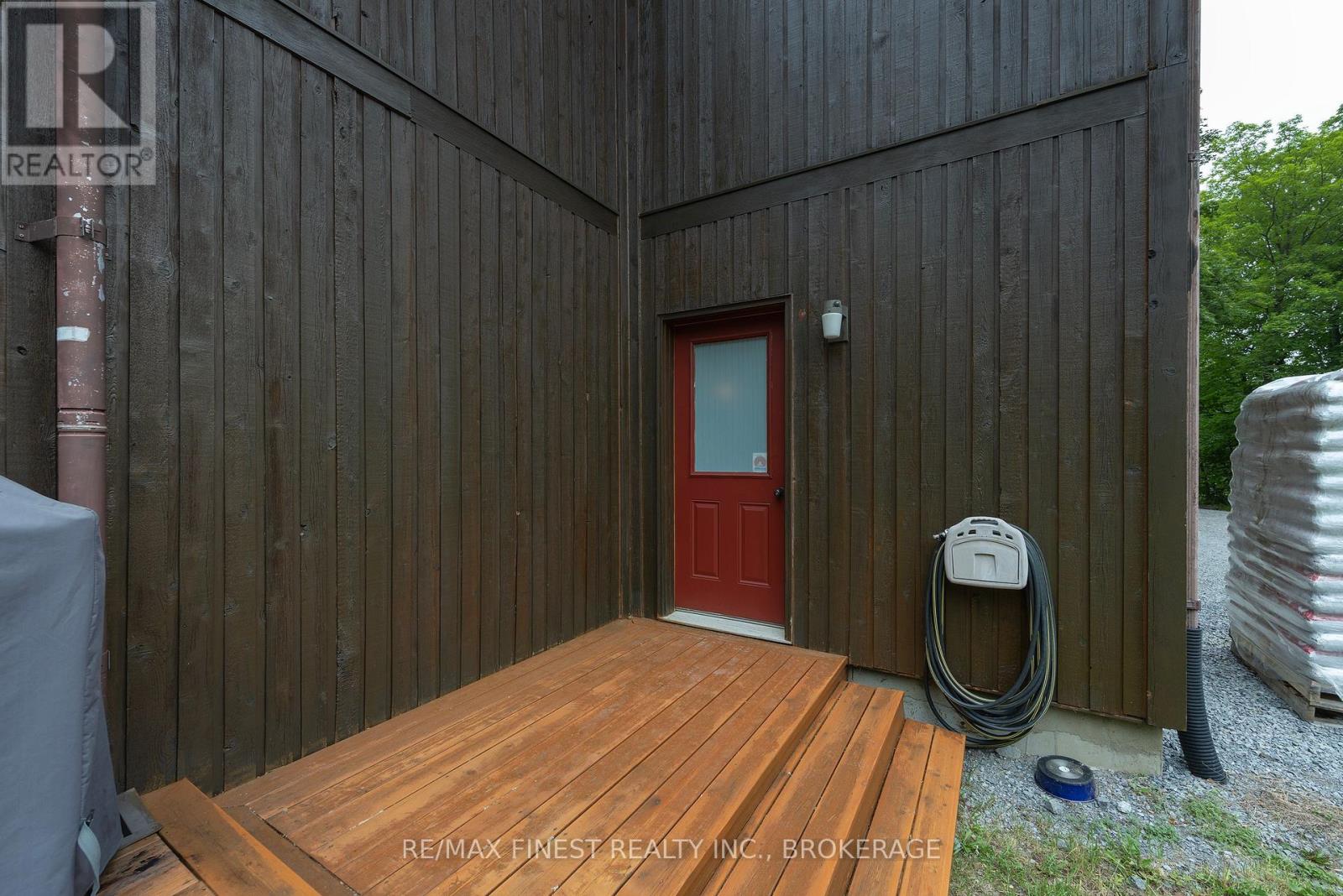3886 HOLMES ROAD - 18