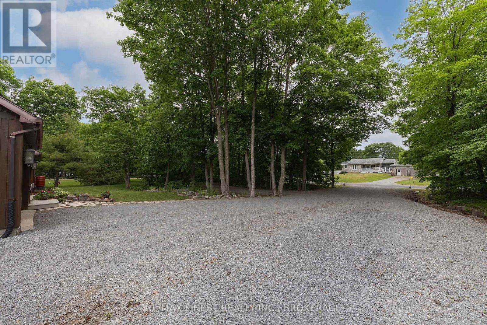 3886 HOLMES ROAD - 19