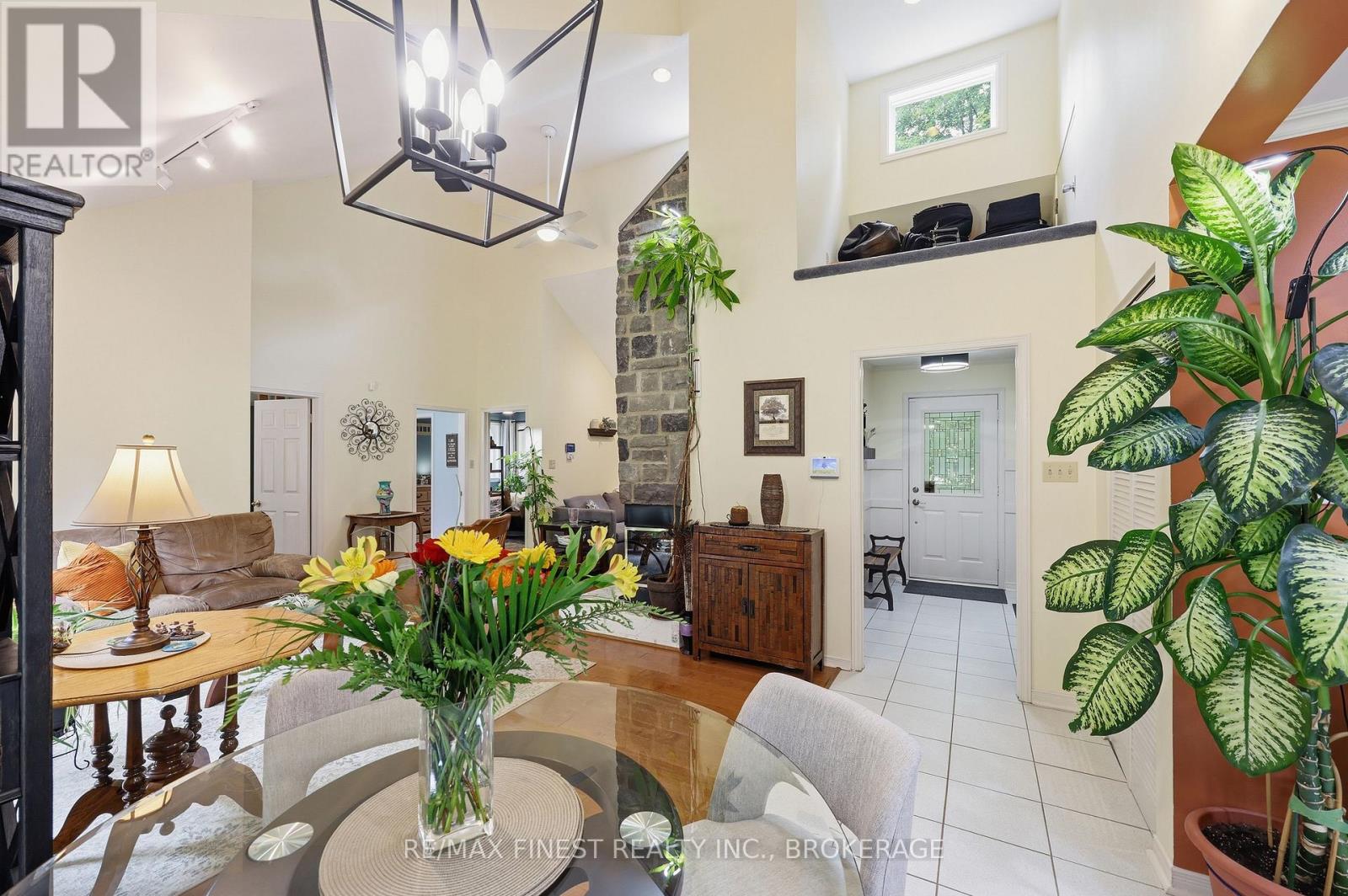 3886 HOLMES ROAD - 25