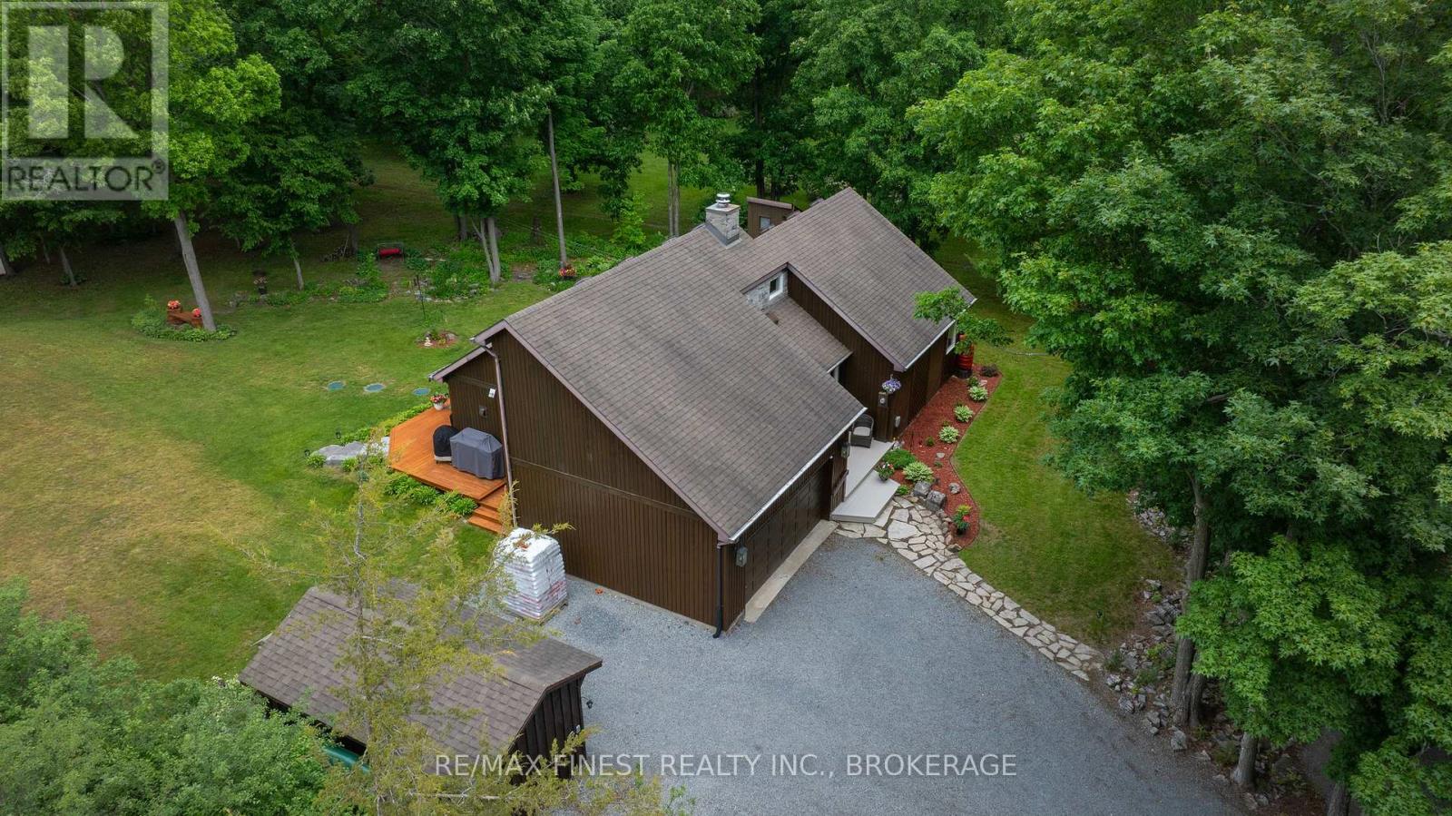 3886 HOLMES ROAD - 44