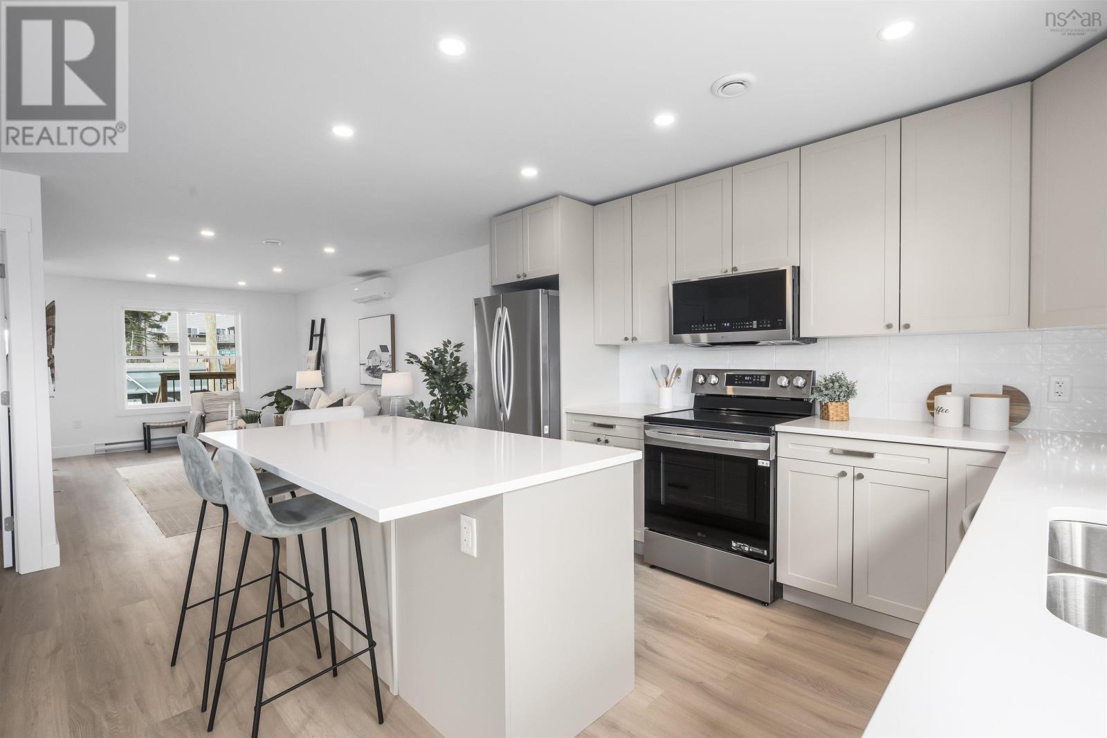 6 Berm Street - 10