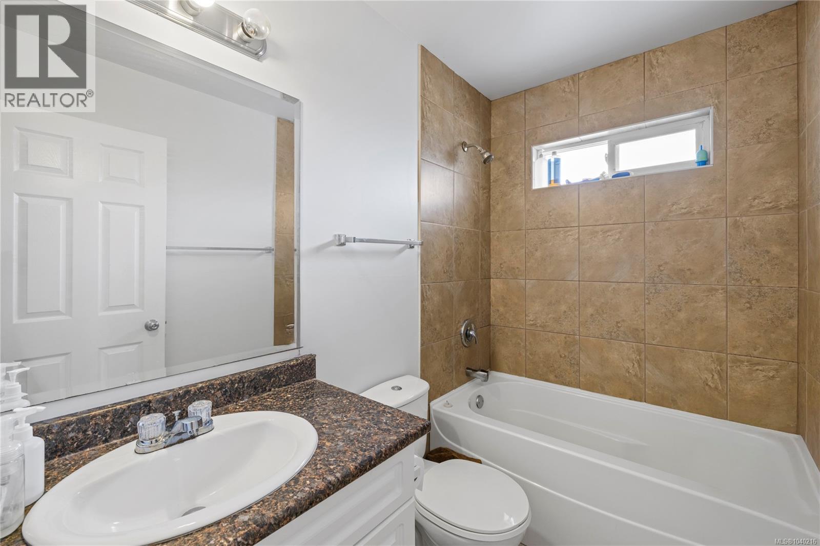 206 Stanford Ave - 6