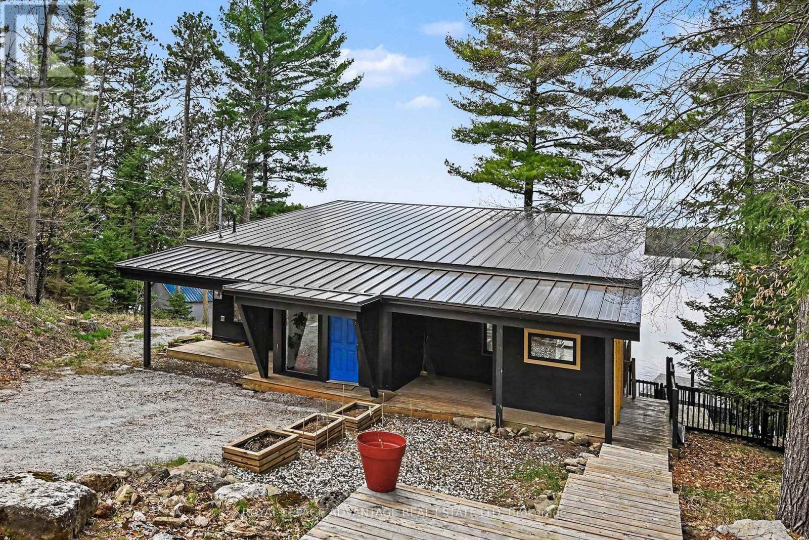 613 HAMILTON LANE - 14