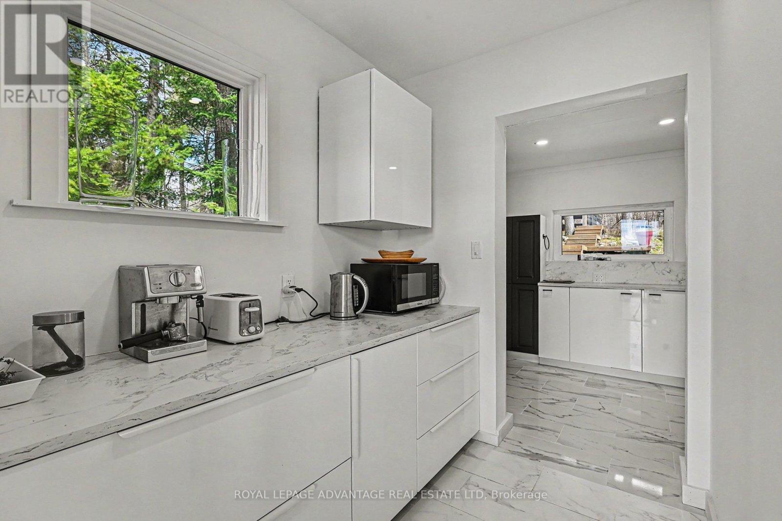 613 HAMILTON LANE - 26