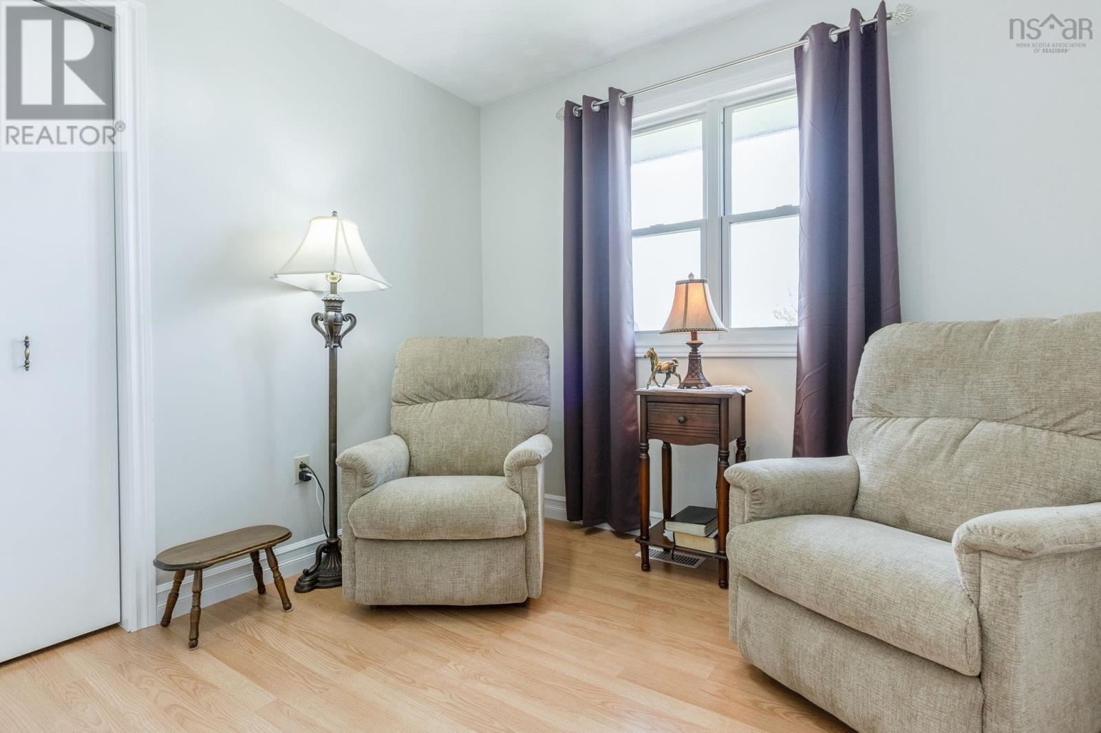 48 Rogers Road - 24