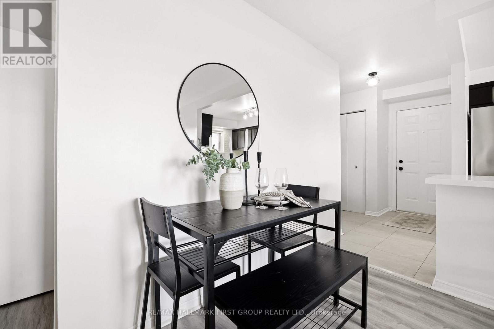#3 1331 MARY STREET N - 18