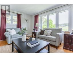 Family room - 48 Rogers Road, Scots Bay, NS B0P1H0 Photo 8