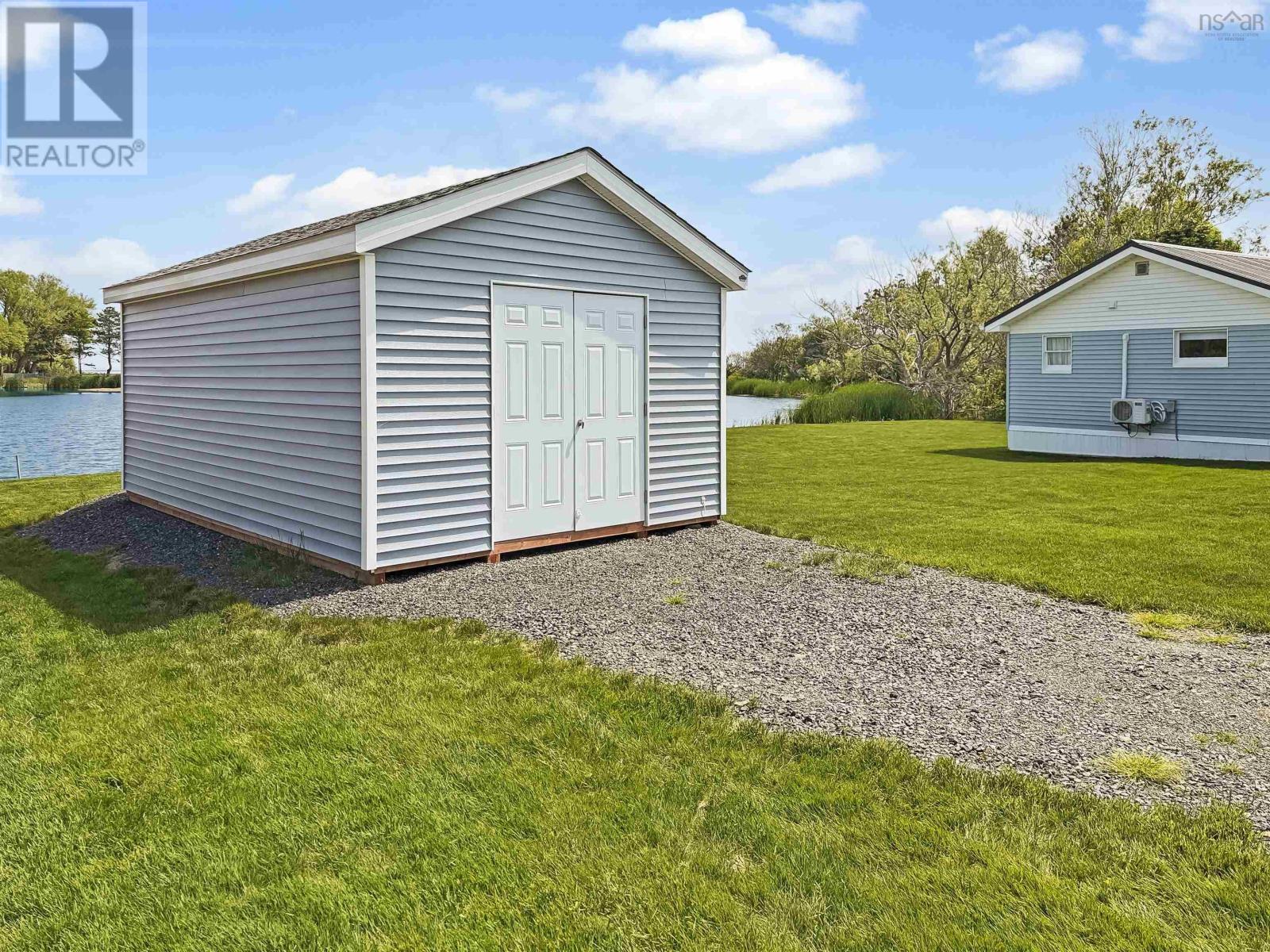 Property 22 of 32 of 41 Sand Piper Lane