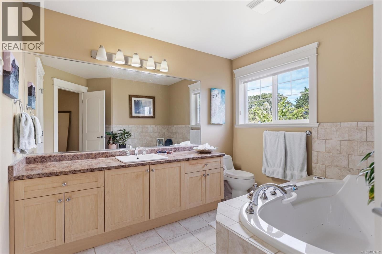  3962 Stan Wright Lane, Saanich
