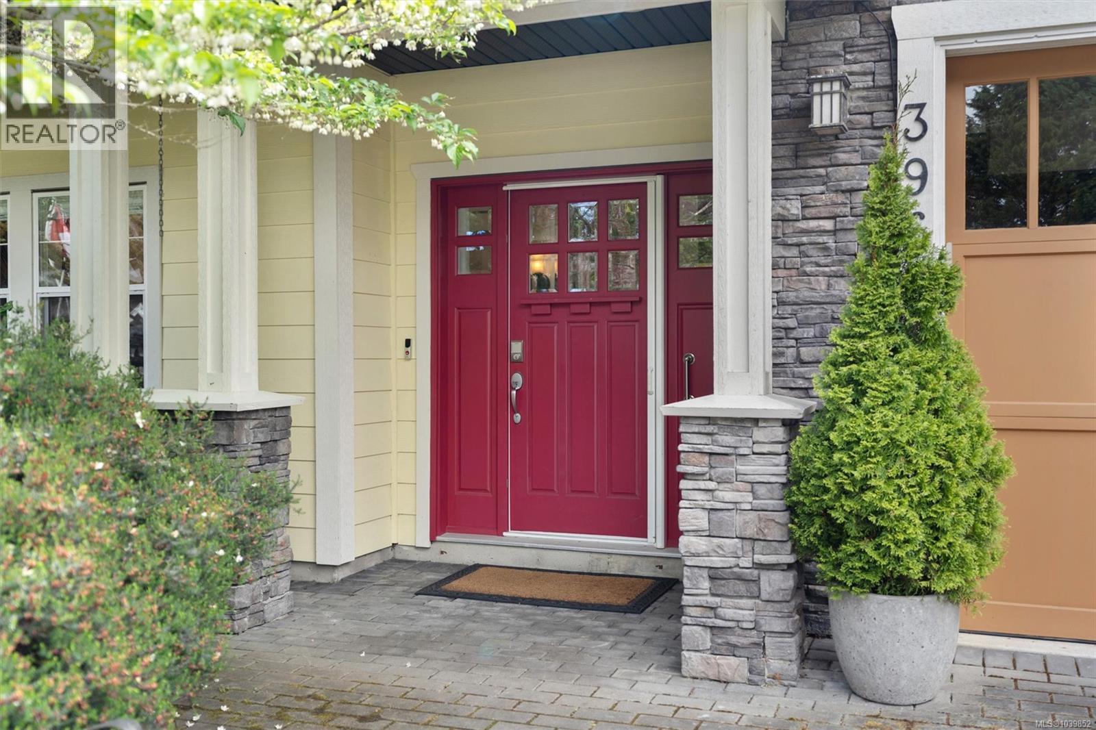  3962 Stan Wright Lane, Saanich