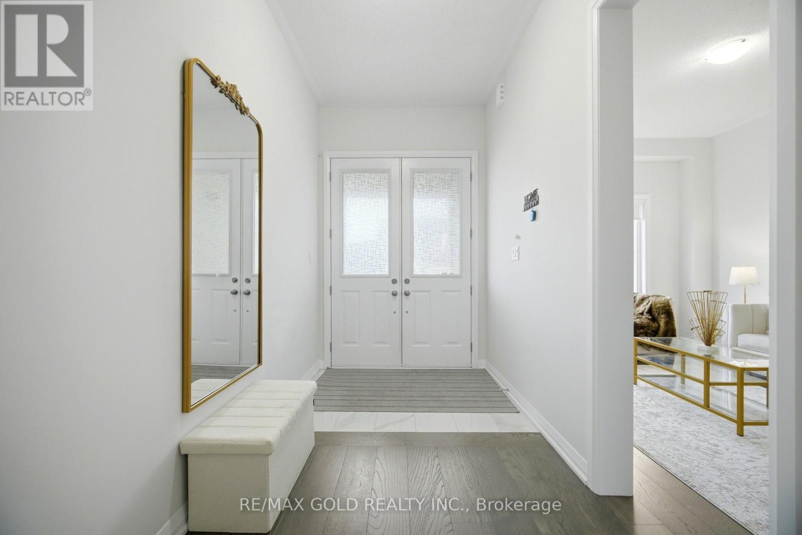1583 STOVELL CRESCENT - 2