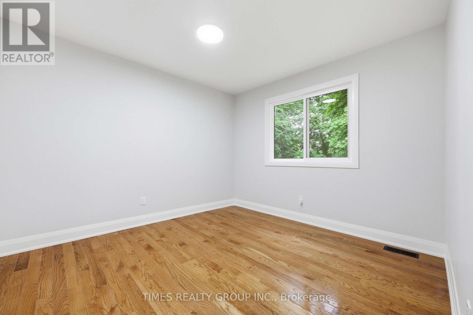 75 BESWICK DRIVE - 21
