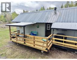 7562 Womack Road, 100 Mile House, BC V0K1X3 Photo 18