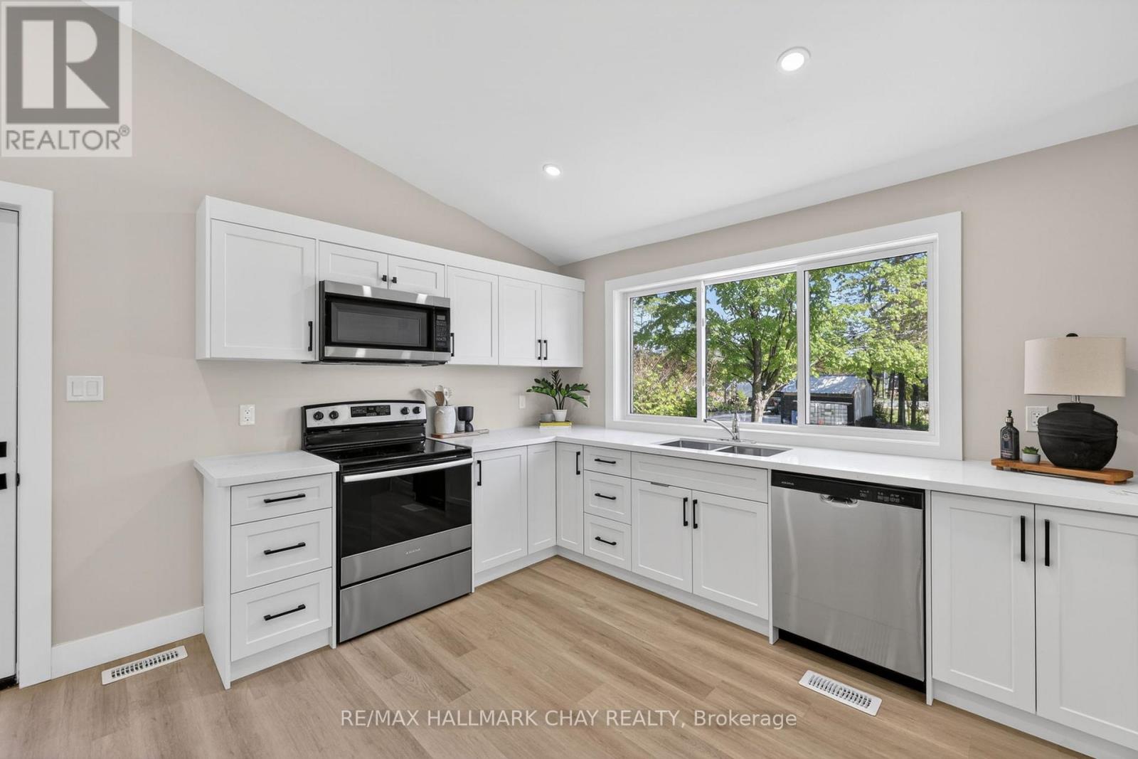 8717 BEACHWOOD ROAD - 16