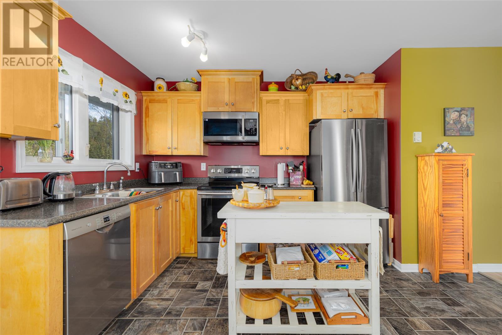 19-23 Churchill Road - 8