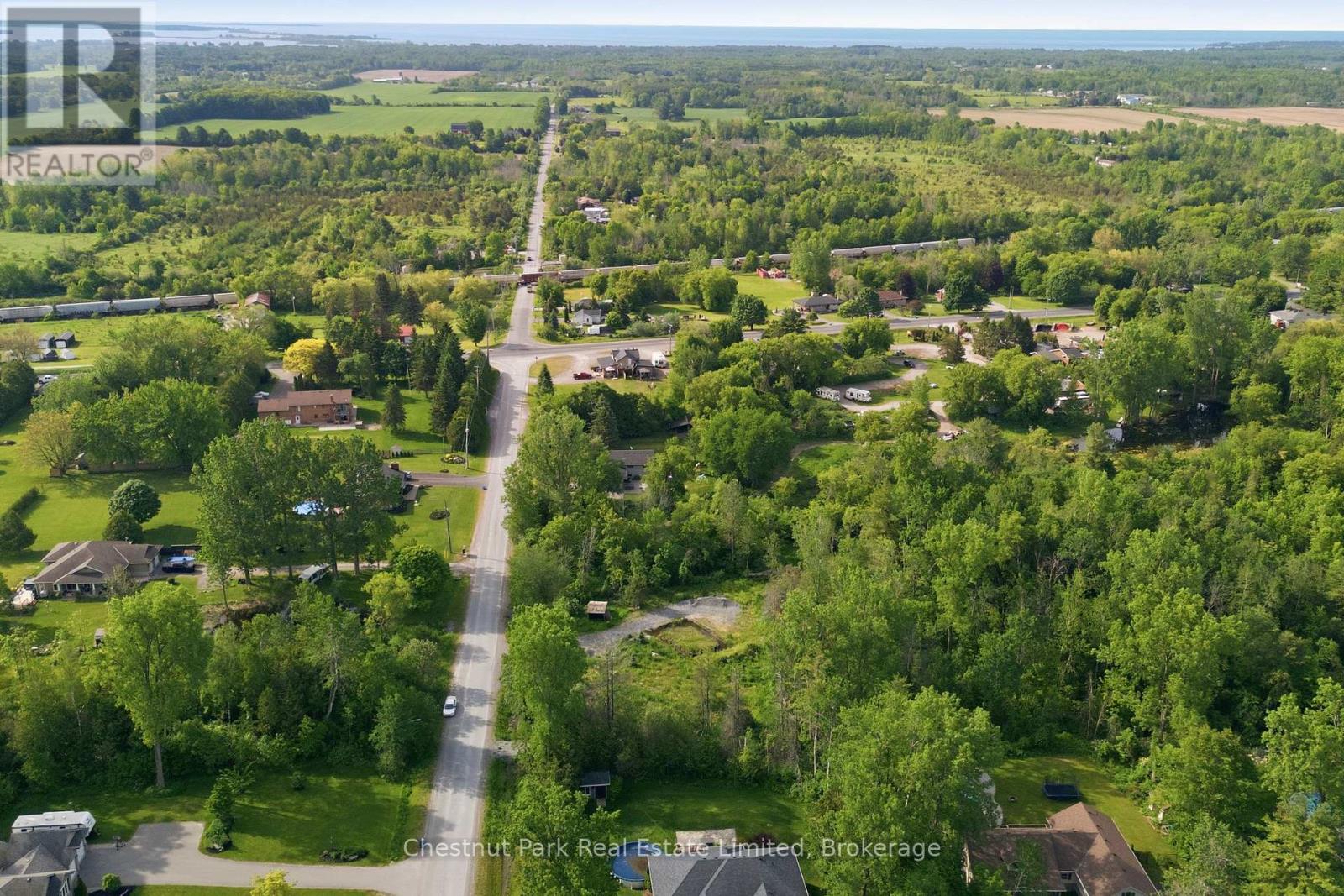 40 Whispering Woods Drive, Quinte West (Murray Ward), Ontario, K8V5P7, Quinte West (Murray Ward), Ontario — photo 5 of 5